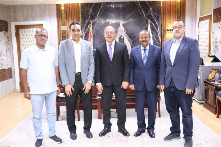 شراكة وطنية بين جامعة سوهاج الأهلية وشركة النيل العامة للطرق والكباري لتنفيذ مشروع المعامل المركزية بسوهاج الأهلية