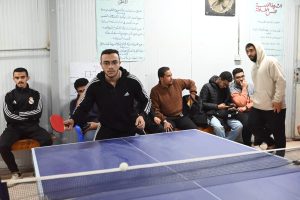 في منافسة قوية جمعت بين 18 طالبًا.. محمد علاء أحمد يتوج بالمركز الأول في بطولة تنس الطاولة بجامعة سوهاج الأهلية
