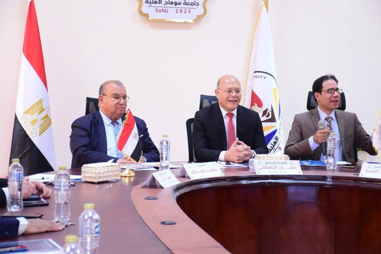 خبراء الإعلام يشيدون بالمحتوى الإبداعي والطرح المهني خلال تقييم مشروعات طلاب اعلام سوهاج الأهلية